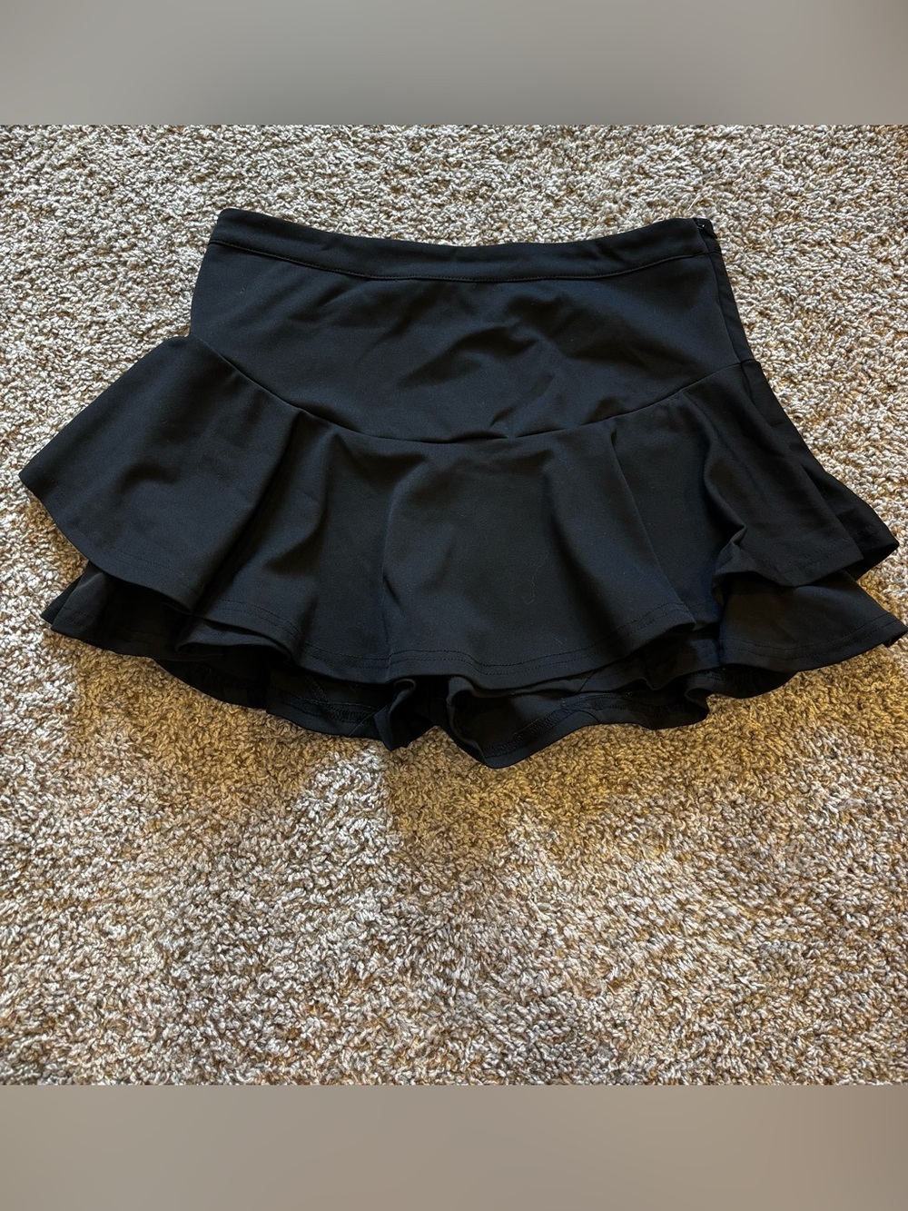 SHEIN Black skort
